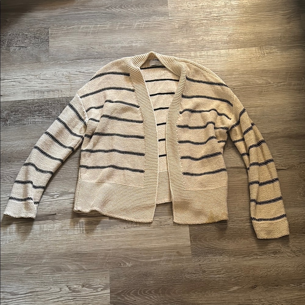 Old Navy Textured Open Front Cardigan Sweater - Picture 2 of 6